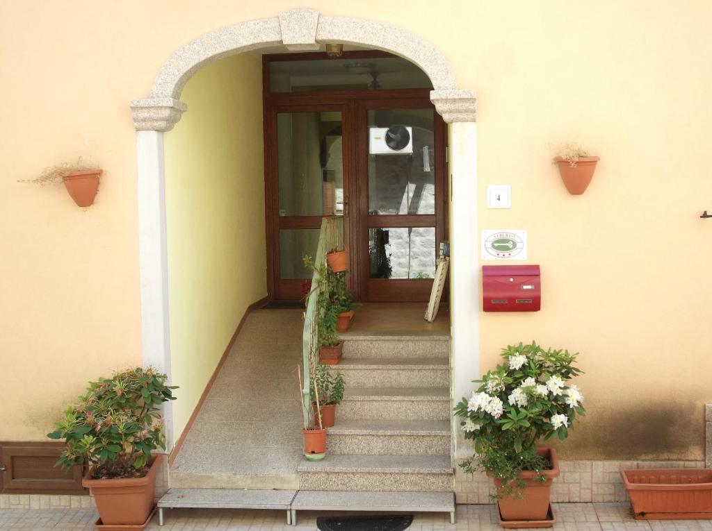 Hotel Da Paolino Trinità dʼAgultu Exterior foto